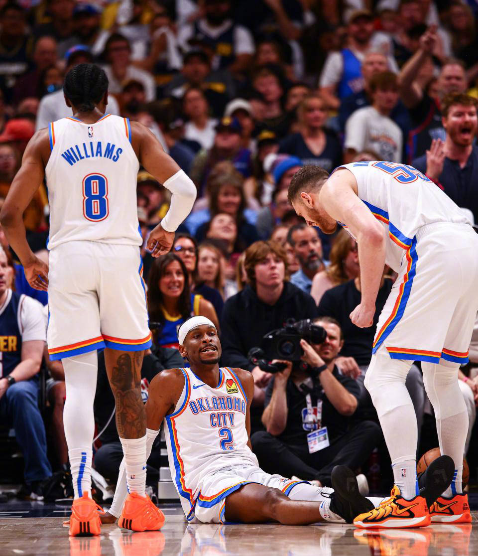 热火主场大胜威斯特布鲁克力挽狂澜的简单介绍