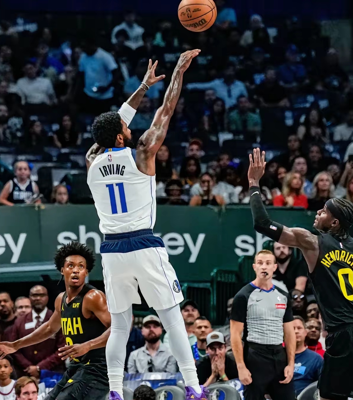 约基奇绝杀时刻,欧文点燃赛场,绝杀战胜迎来胜利!