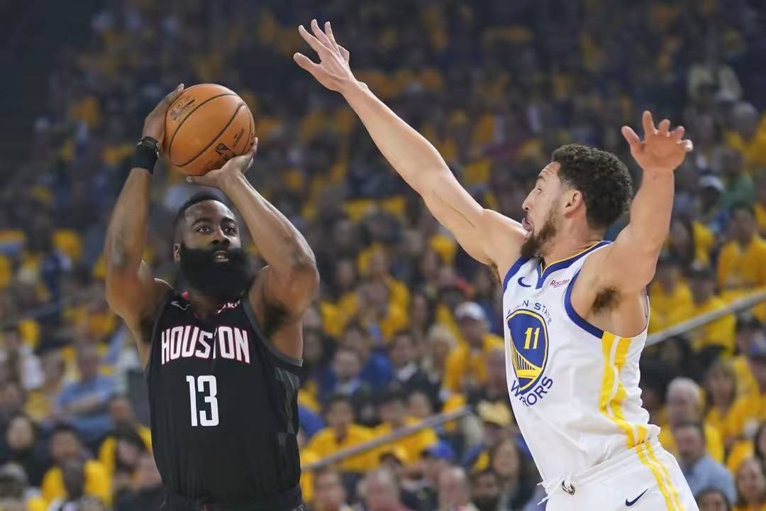 哈登狂砍欧文分，命运悬念迎来新赛季高光！